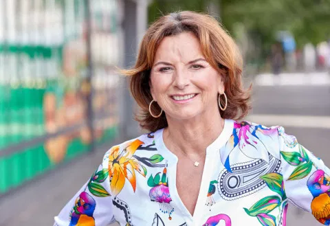 Claudia Obert Unternehmerin TV Persönlichkeit und selbstbewusste öffentliche Figur